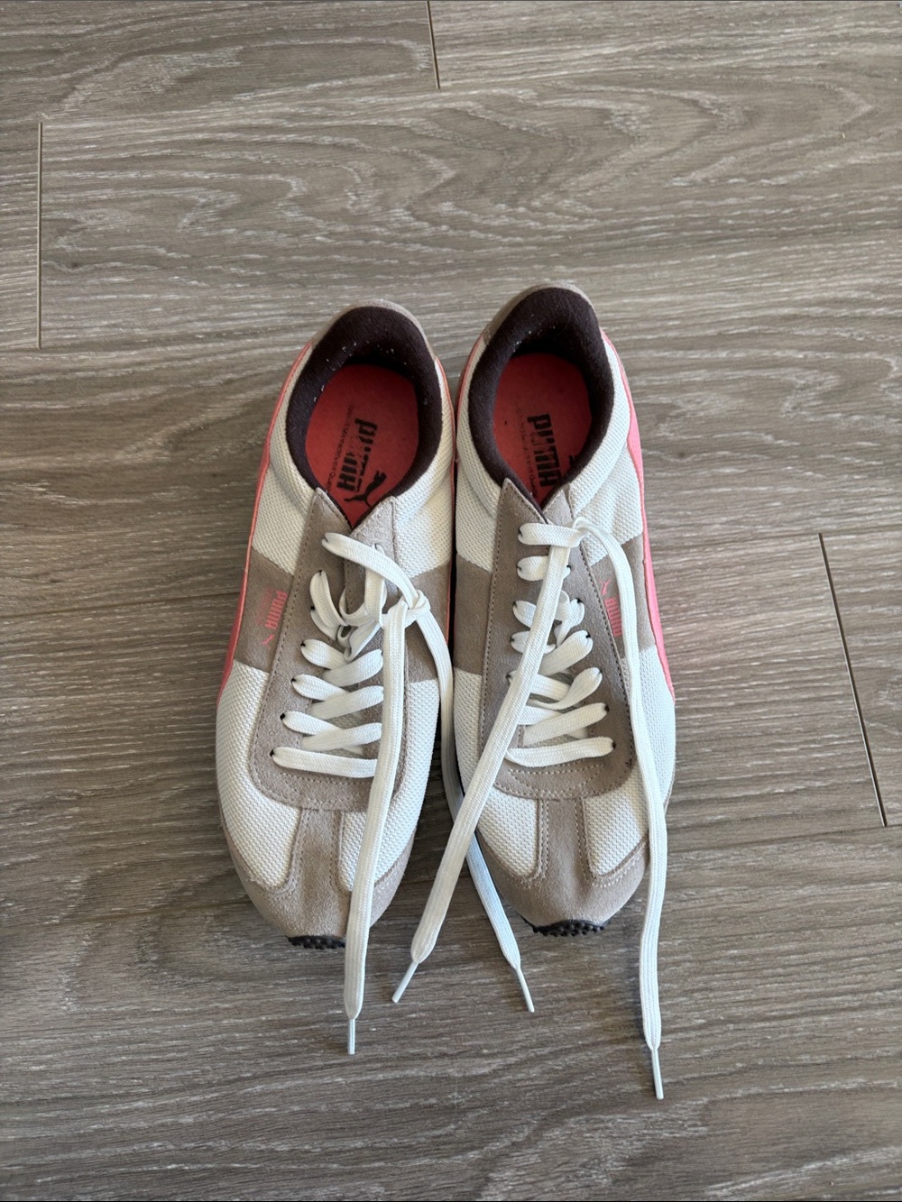 Puma Beige White Pink Low-Top Sneakers